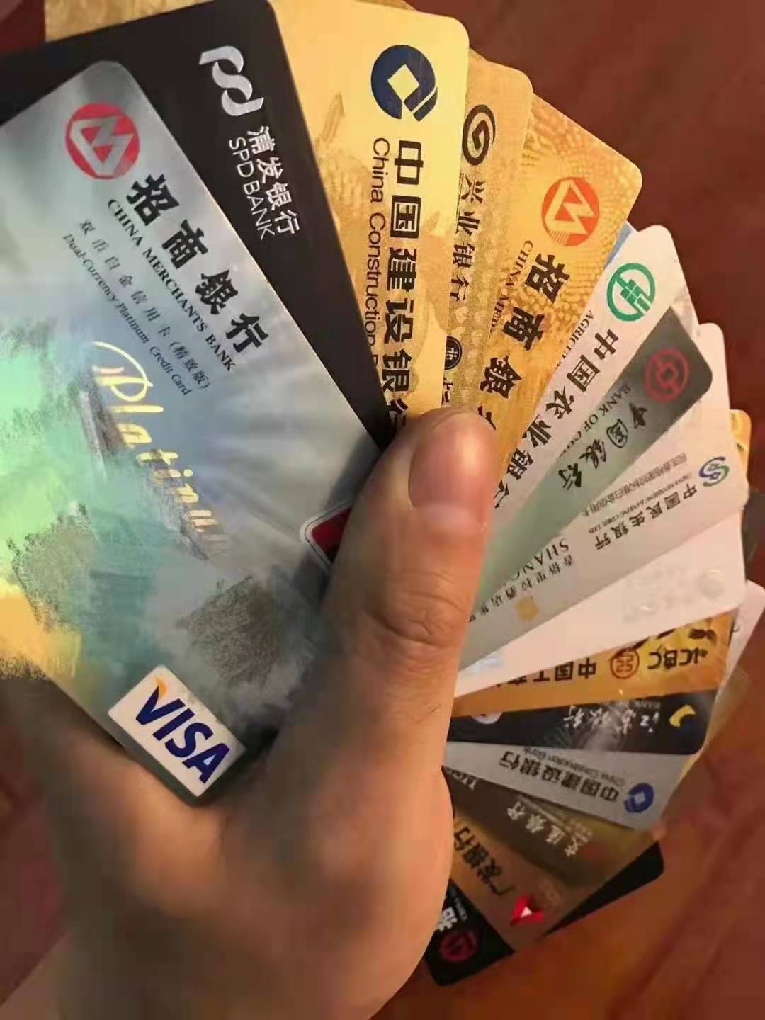 1625372330305217